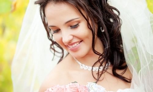 10 Reasons To Hire A Wedding Makeup Artist