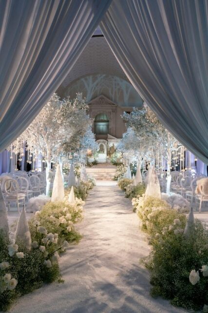  Glamorous Wedding in Cold Colors