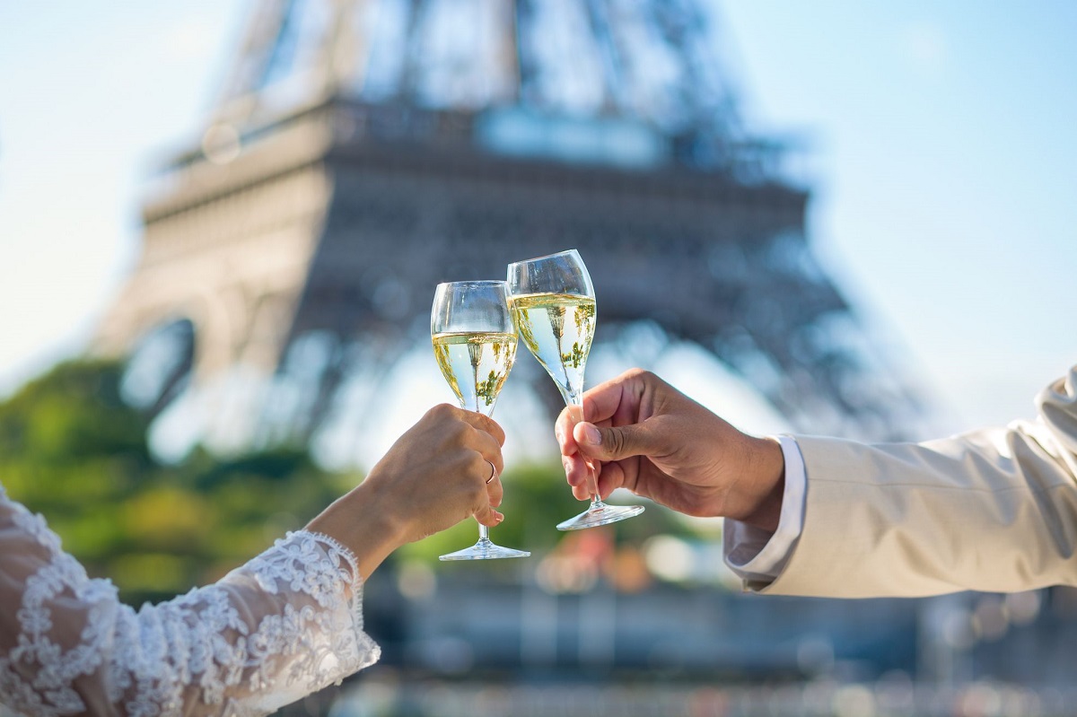 10 Mesmerizing French Themed Wedding Ideas
