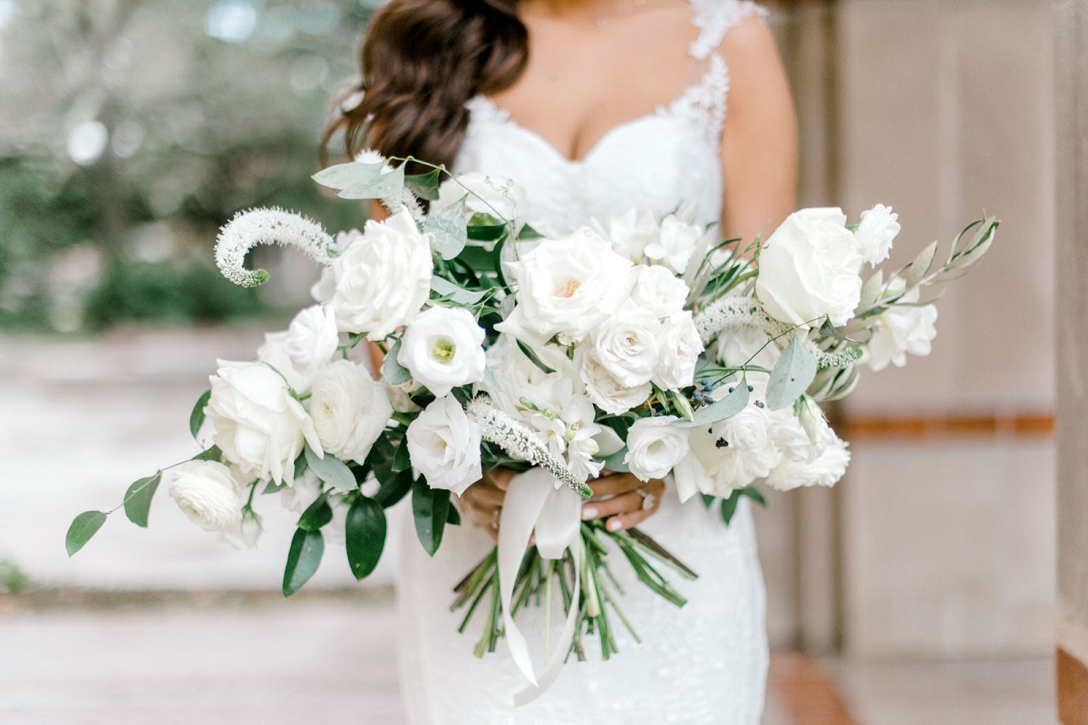 10 Tips For Choosing a Wedding Florist