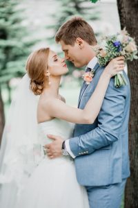 2022 Spring Wedding Color Trends And Wedding Attire