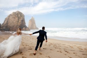 Top 10 Creative Wedding Photo Ideas In 2022 You Should Steal