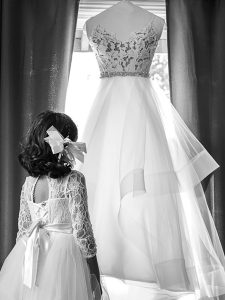 16 Beautiful Wedding Dress Ideas for Mature Brides