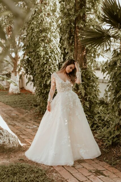 The 11 Best Places To Buy Used Wedding Dresses Online