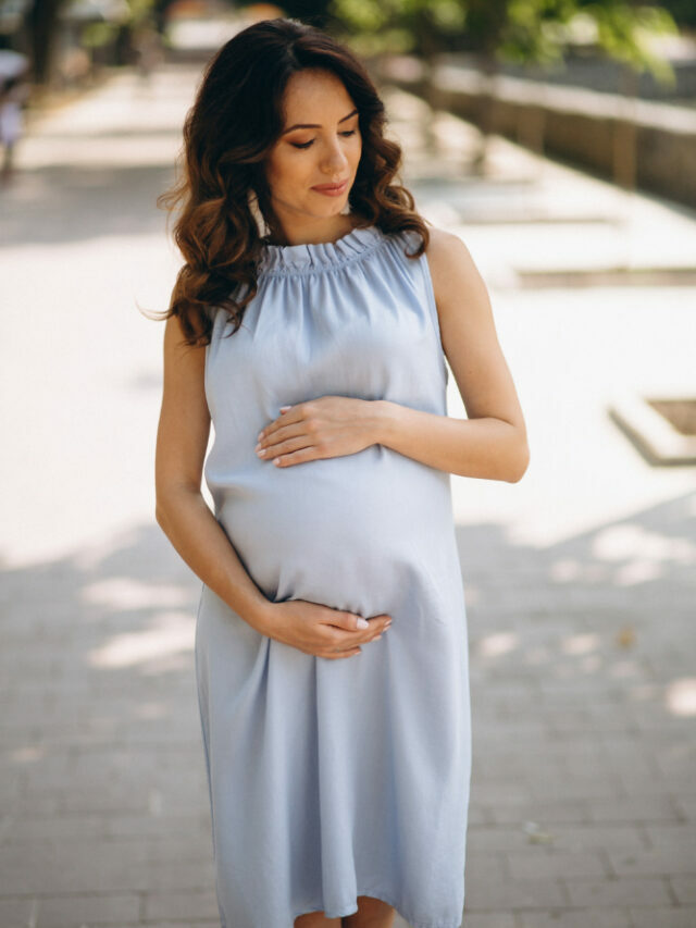 summer-maternity-wedding-guest-dresses